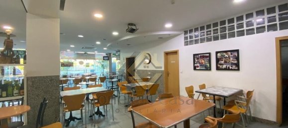 200m² Commercial property in Maia, Portugal No. 71453 5