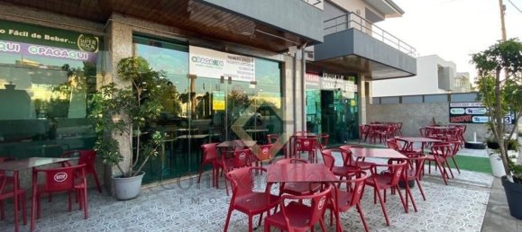 200m² Commercial property in Maia, Portugal No. 71453 3