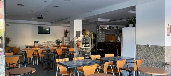 200m² Commercial property in Maia, Portugal No. 71453 6