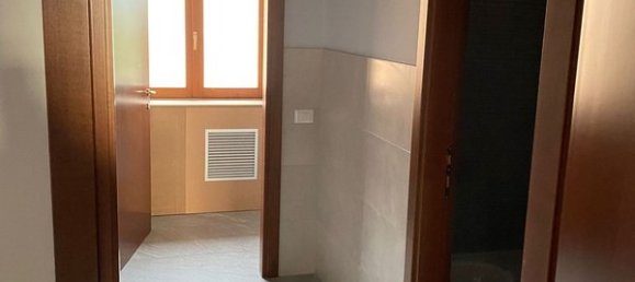 3غرفة عقار تجاري في Rome, Italy رقم 78570 14