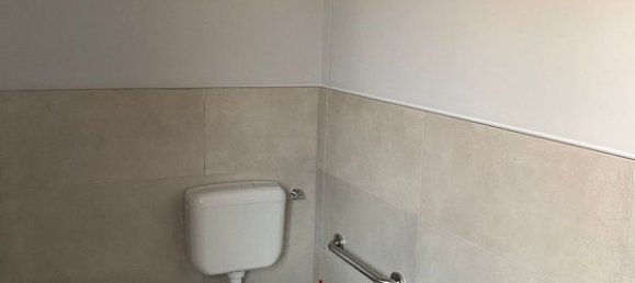 3غرفة عقار تجاري في Rome, Italy رقم 78570 10