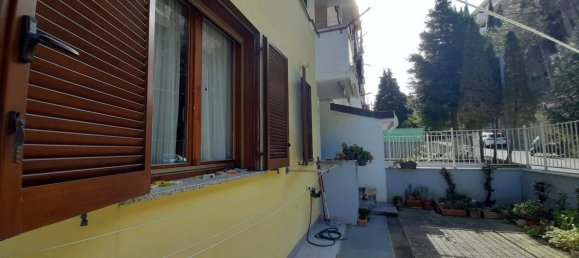 2 bedrooms Apartment in Genoa, Italy No. 352393 4