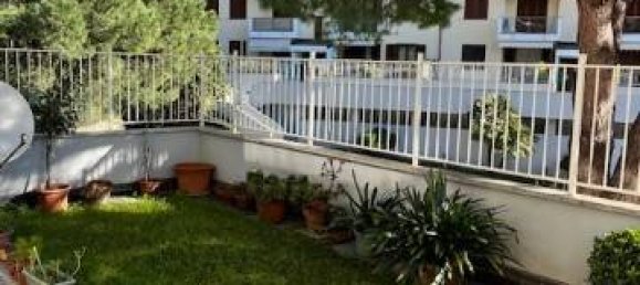 2 bedrooms Apartment in Genoa, Italy No. 352393 2