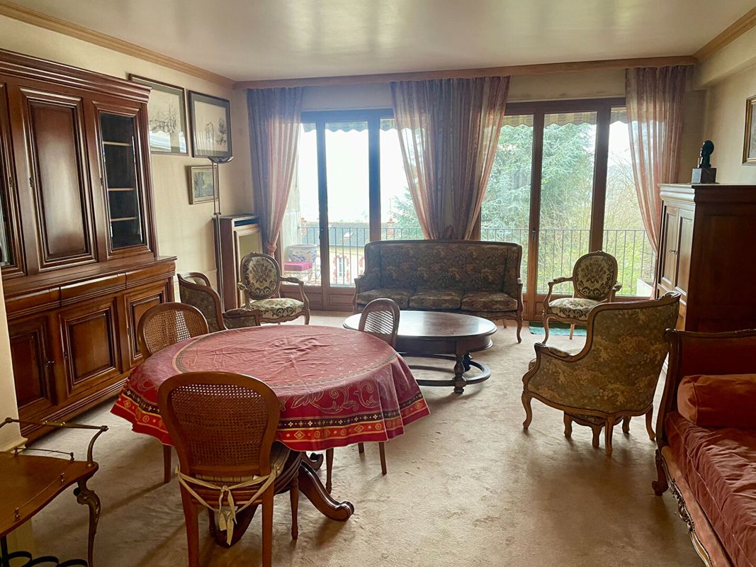 Квартира с 2 спальнями в Монморанси, Франция № 164190