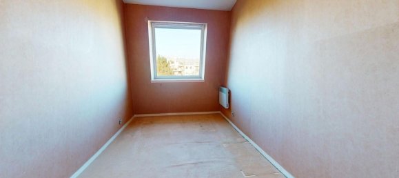 Квартира с 2 спальнями в Ла-Гарен-Коломб, Франция № 151523 6