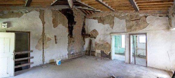 8 rooms House in Montalcino, Italy No. 159695 18