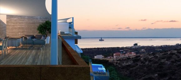 4 bedrooms Villa in Limassol, Cyprus No. 12643 3