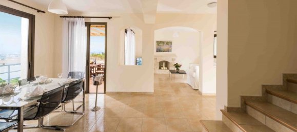 3-salle Villa à Paphos, Cyprus No. 24567 4