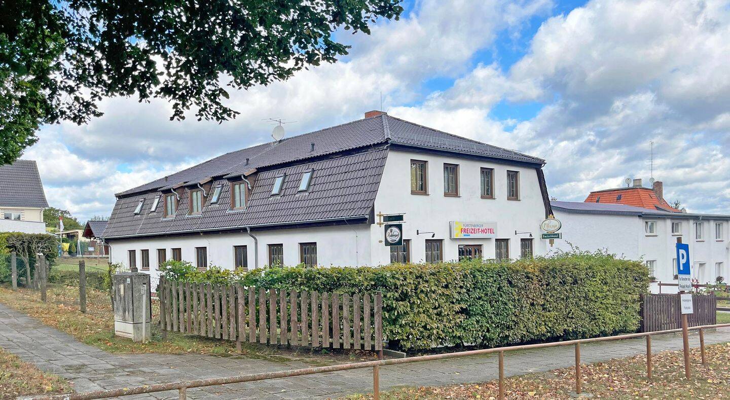 12-Zimmer Hotel in Oberhavel, Germany, Nr. 294326