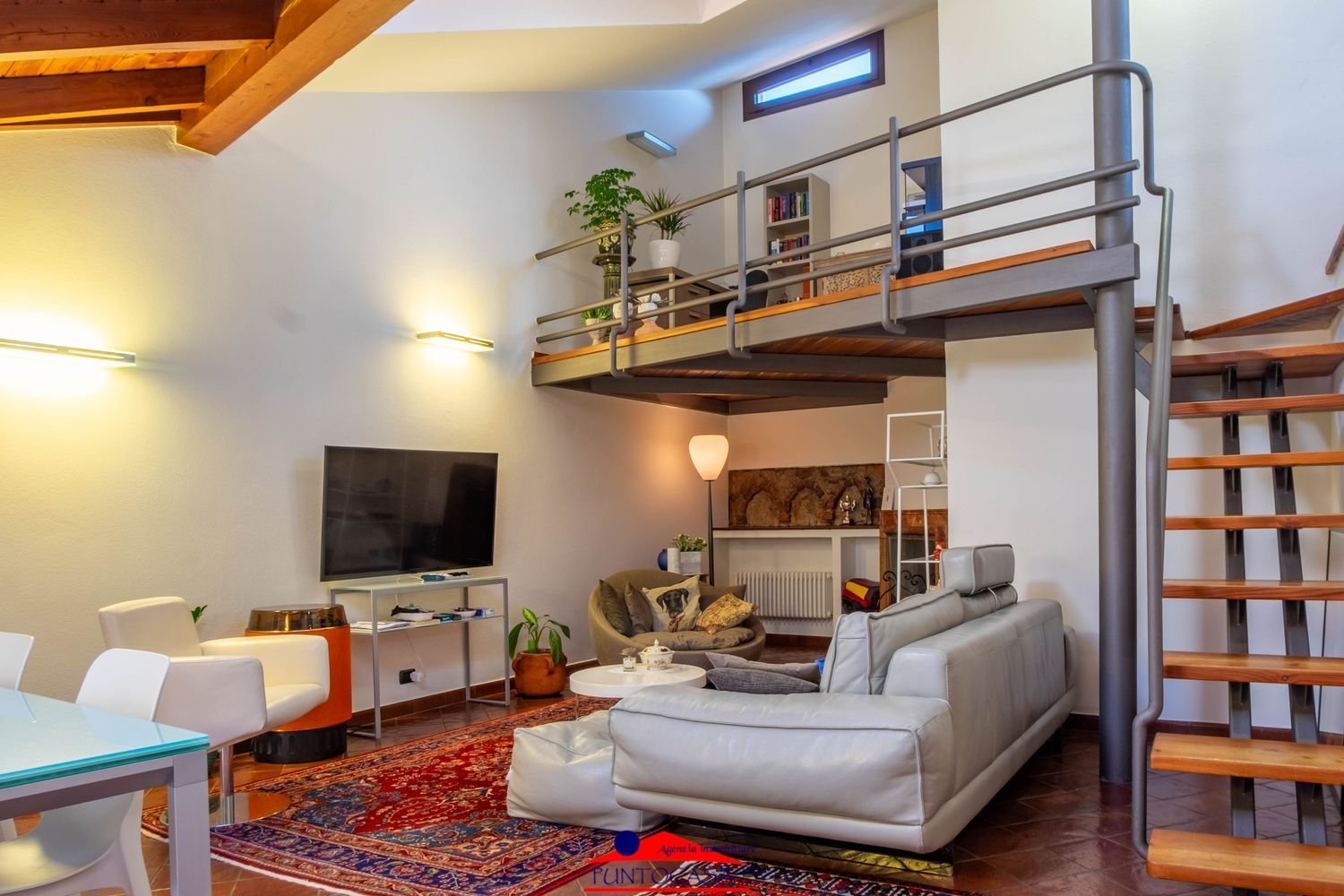 6 bedrooms Penthouse in Busca, Italy No. 310985