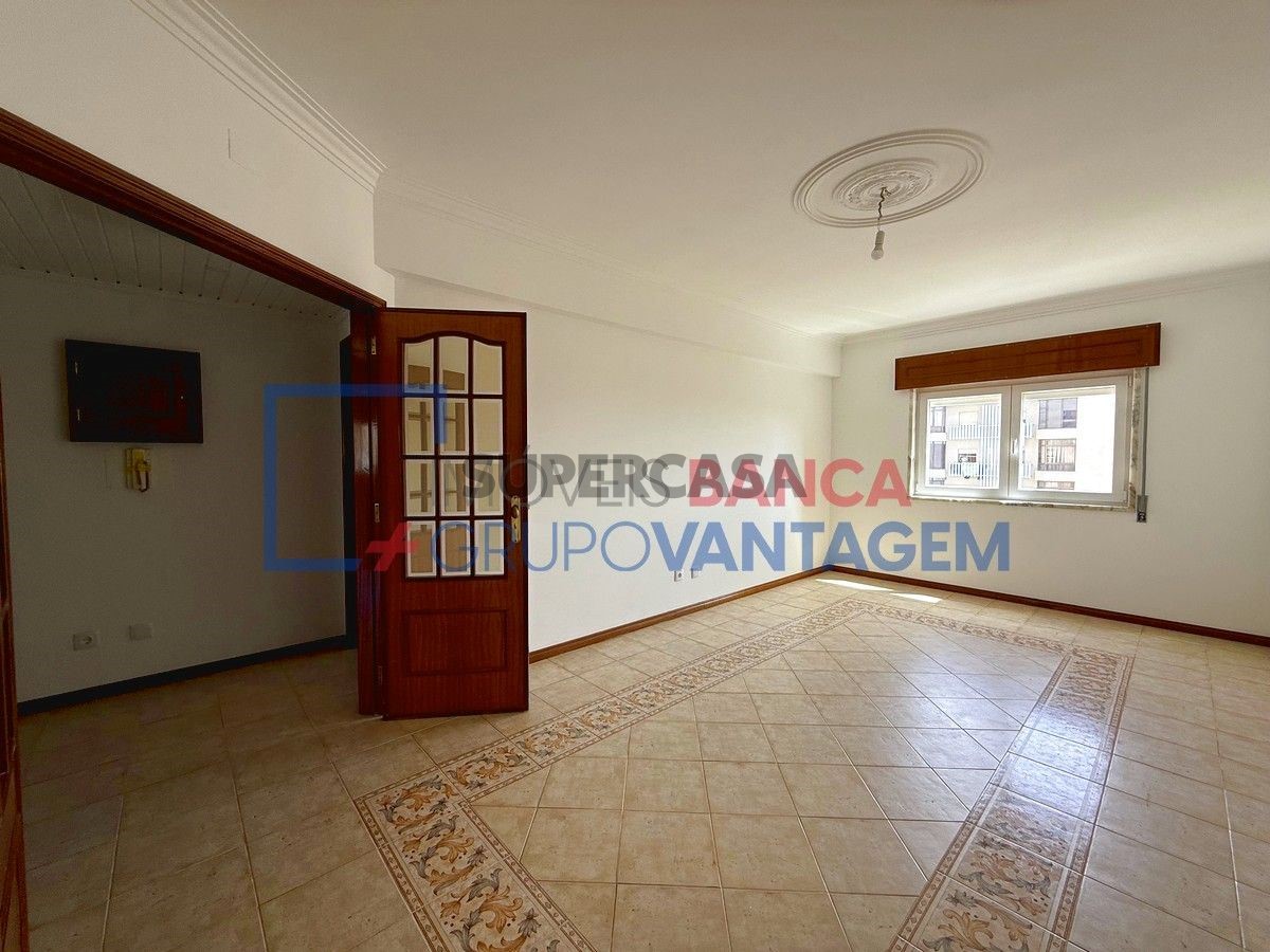 Apartamento de 2 dormitorios en Sintra, Portugal No. 352979