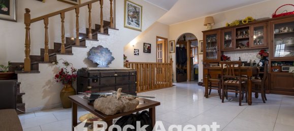 4 rooms Apartment in Borgia, Italy No. 182651 36