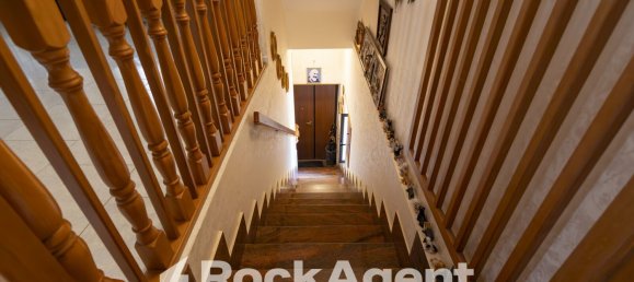 4 rooms Apartment in Borgia, Italy No. 182651 5
