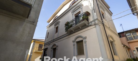 4 rooms Apartment in Borgia, Italy No. 182651 22