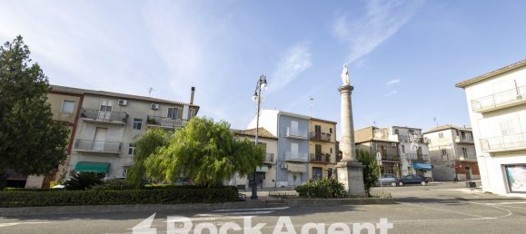 4 rooms Apartment in Borgia, Italy No. 182651 27