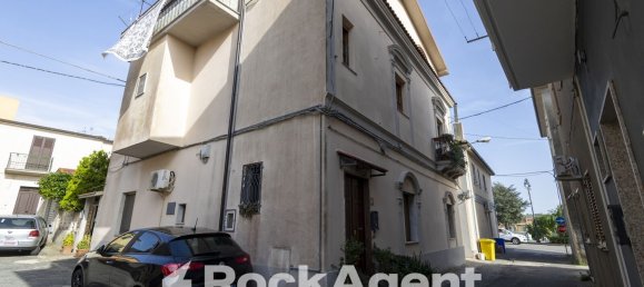 4 rooms Apartment in Borgia, Italy No. 182651 23