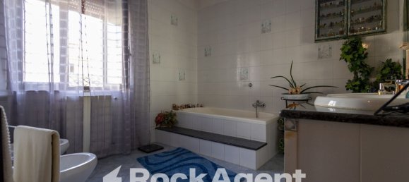 4 rooms Apartment in Borgia, Italy No. 182651 14
