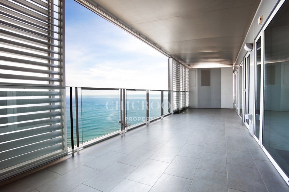 Apartamento de 3 dormitorios en Sant Martí, Spain No. 84590