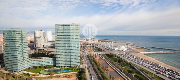 Apartamento de 3 dormitorios en Sant Martí, Spain No. 84590 3