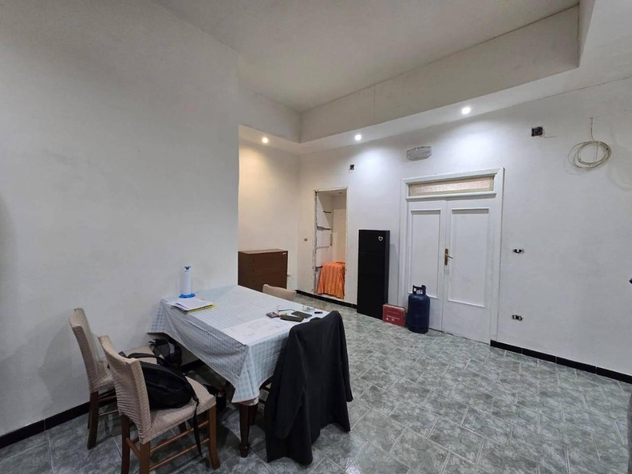 2 rooms Apartment in Naples, Italy No. 32896