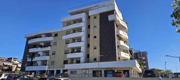 2 bedrooms Apartment in Rome, Italy No. 310791 4