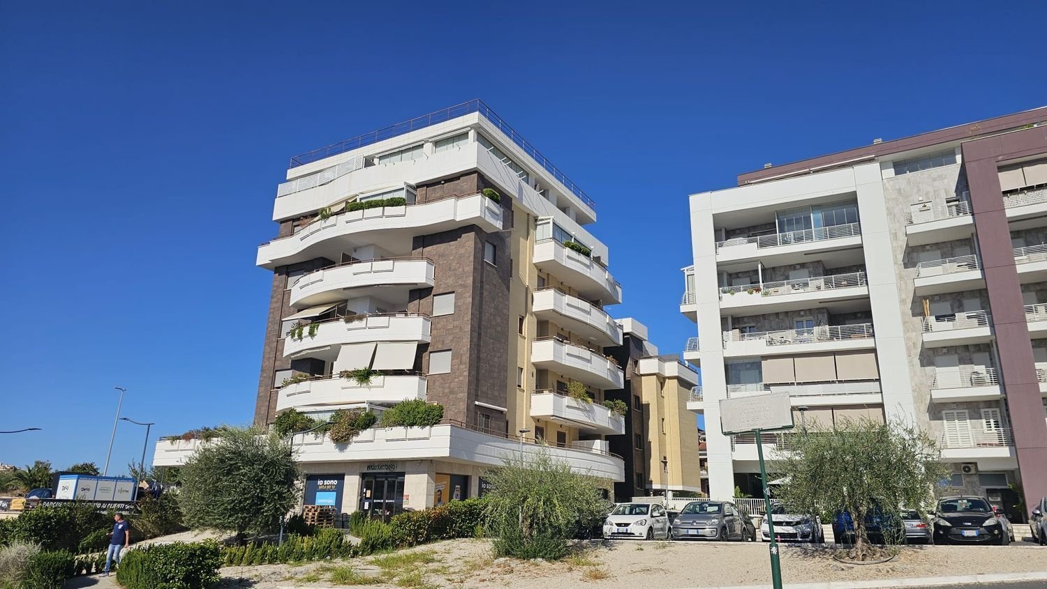 2 bedrooms Apartment in Rome, Italy No. 310791