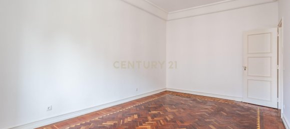 Apartamento de 4 dormitorios en Lisbon, Portugal No. 90101 22