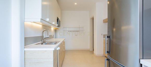 Apartamento de 4 dormitorios en Lisbon, Portugal No. 90101 33