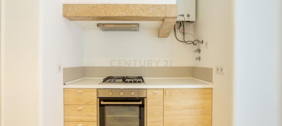 Apartamento de 4 dormitorios en Lisbon, Portugal No. 90101 3