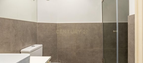 Apartamento de 4 dormitorios en Lisbon, Portugal No. 90101 20