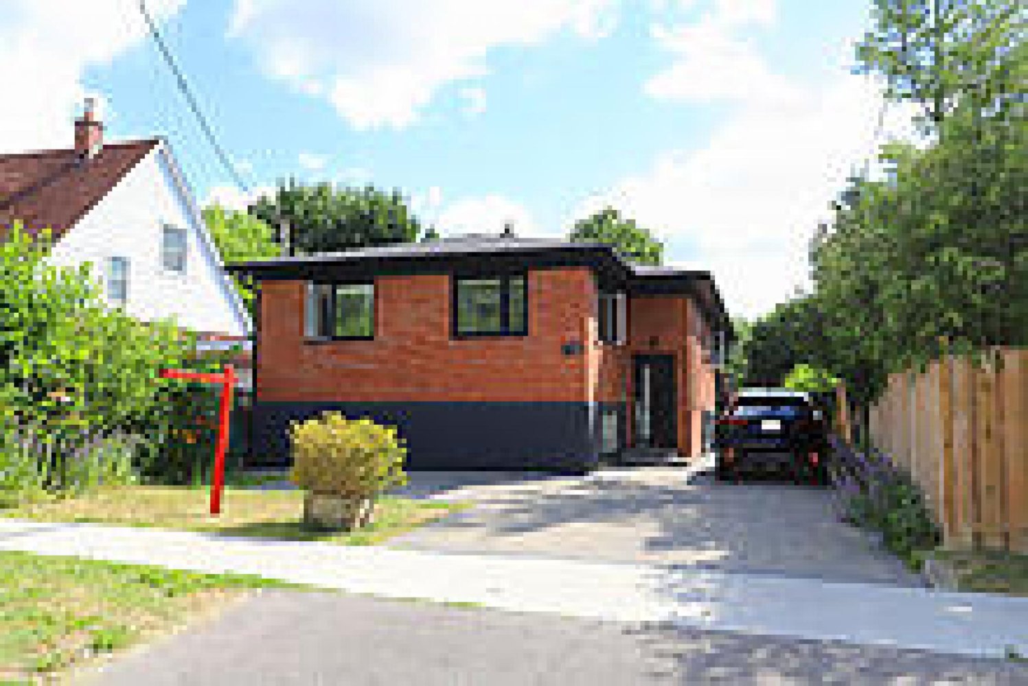 3 bedrooms House in Toronto, Canada No. 1