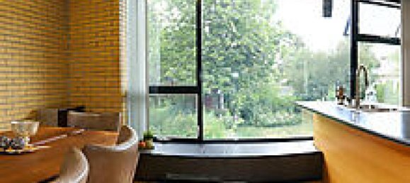 3 bedrooms House in Toronto, Canada No. 1 3