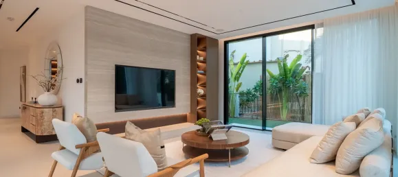 5 bedrooms Villa for sale in Jumeirah Islands, Dubai, UAE № 105893 17