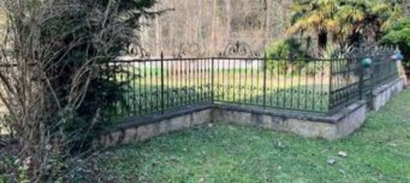 Вилла с 6 комнатами в Карате Брианца, Италия № 6256 4