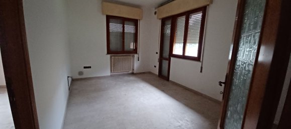 3 rooms Apartment in Rimini, Italy No. 210042 4