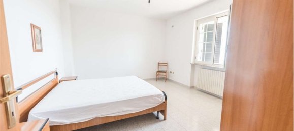 Квартира с 4 комнатами в Рошано, Италия № 257968 17