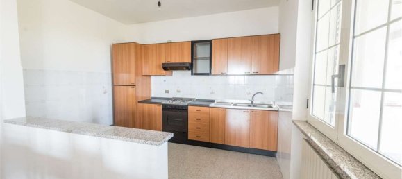 Квартира с 4 комнатами в Рошано, Италия № 257968 11