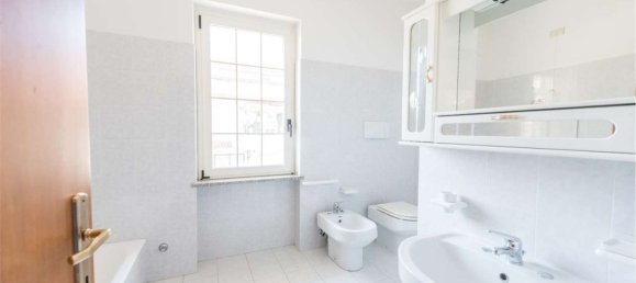 Квартира с 4 комнатами в Рошано, Италия № 257968 23