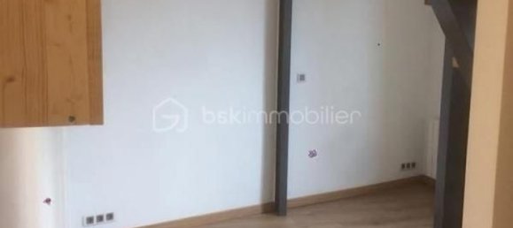 1 bedroom Apartment in Bagnolet, France No. 328587 9