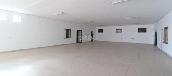 7 bedrooms Bungalow in Mellieha, Malta No. 8862 18