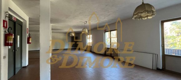 5 rooms Commercial property in Cuveglio, Italy No. 69593 14