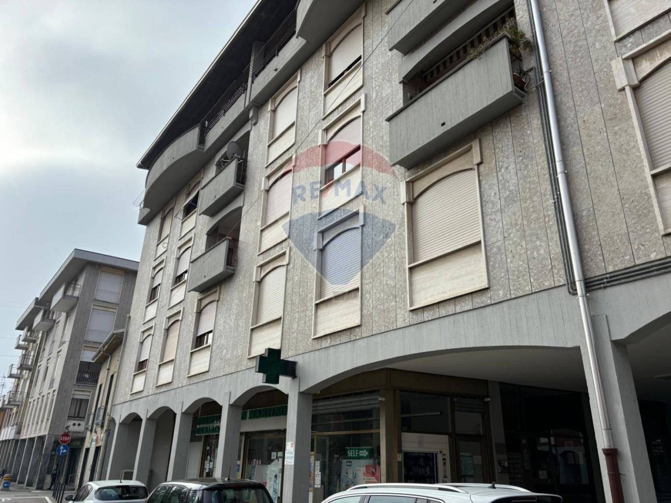 Apartamento de 2 dormitorios en Magnago, Italy No. 379333