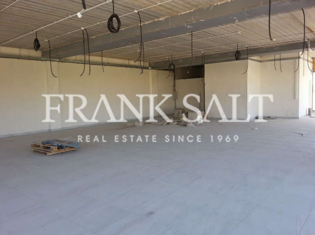 210m² Office in Mosta, Malta No. 11855