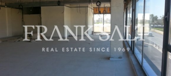 210m² Office in Mosta, Malta No. 11855 6