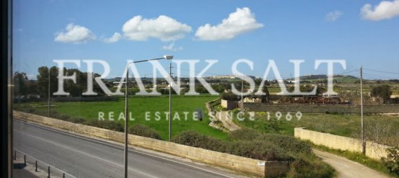 210m² Office in Mosta, Malta No. 11855 5