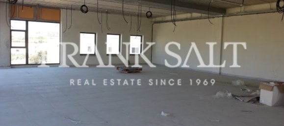 210m² Office in Mosta, Malta No. 11855 2