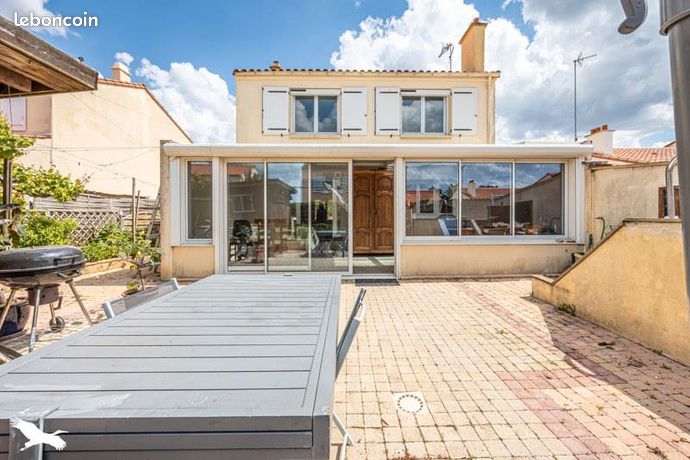 3 chambres Maison à Fontenay-le-Comte, France No. 286295