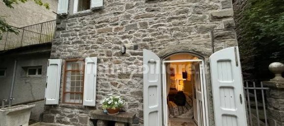 2 bedrooms Villa in Abetone Cutigliano, Italy No. 285466 2