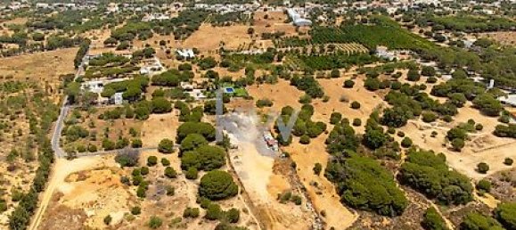 Земельный участок 6471м² в Лоле, Португалия № 38720 6