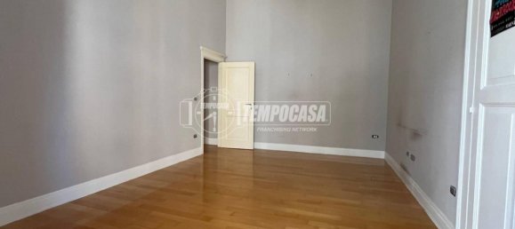 3 chambres Appartement à Naples, Italy No. 299242 12